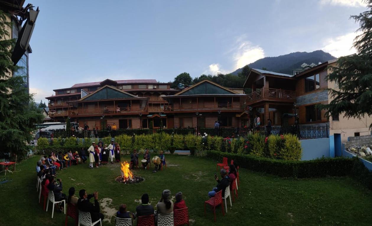 Himalayan Nomad Cottage, Manali ! All 2 Bedroom Independent Cottages ! Personal Lawn Every Cottage ! Parking ! Scenic Mountains View ! Spacious Rooms ! Exteriér fotografie