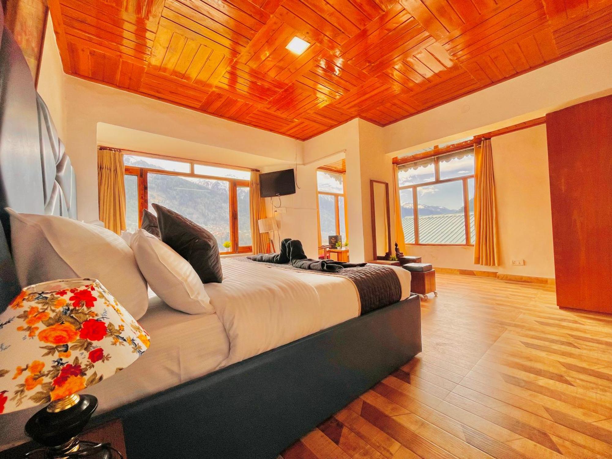 Himalayan Nomad Cottage, Manali ! All 2 Bedroom Independent Cottages ! Personal Lawn Every Cottage ! Parking ! Scenic Mountains View ! Spacious Rooms ! Exteriér fotografie