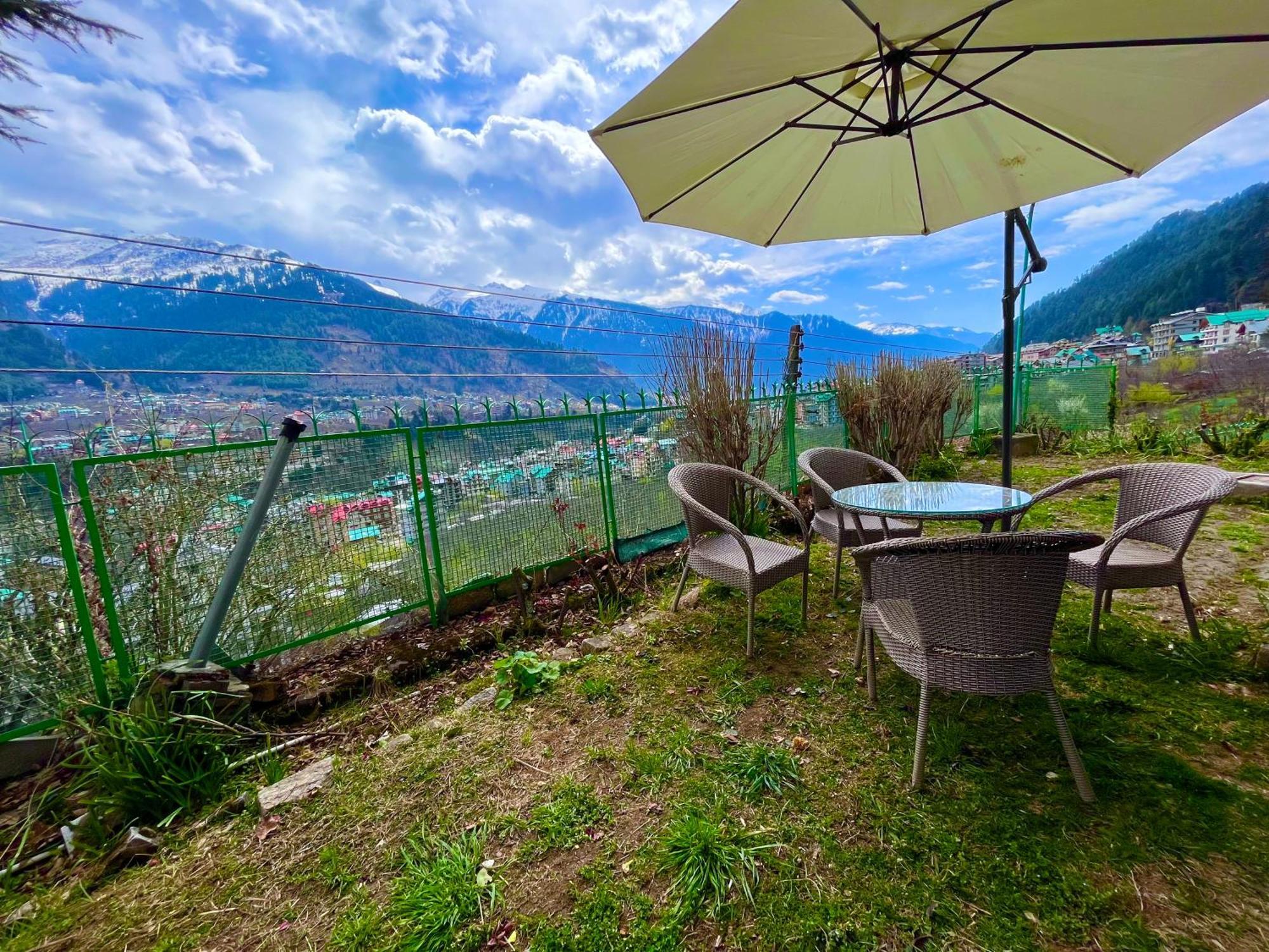 Himalayan Nomad Cottage, Manali ! All 2 Bedroom Independent Cottages ! Personal Lawn Every Cottage ! Parking ! Scenic Mountains View ! Spacious Rooms ! Exteriér fotografie