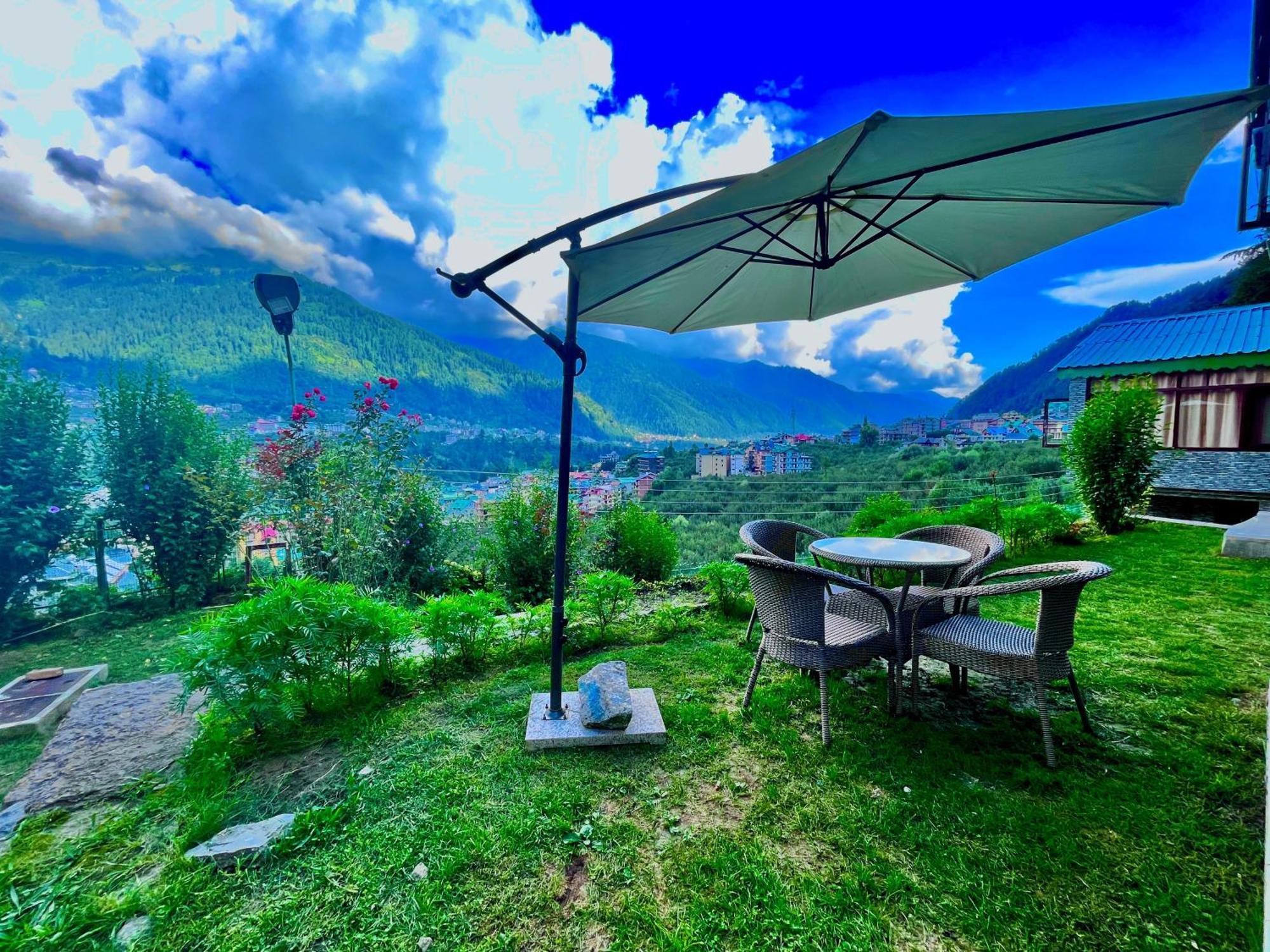 Himalayan Nomad Cottage, Manali ! All 2 Bedroom Independent Cottages ! Personal Lawn Every Cottage ! Parking ! Scenic Mountains View ! Spacious Rooms ! Exteriér fotografie