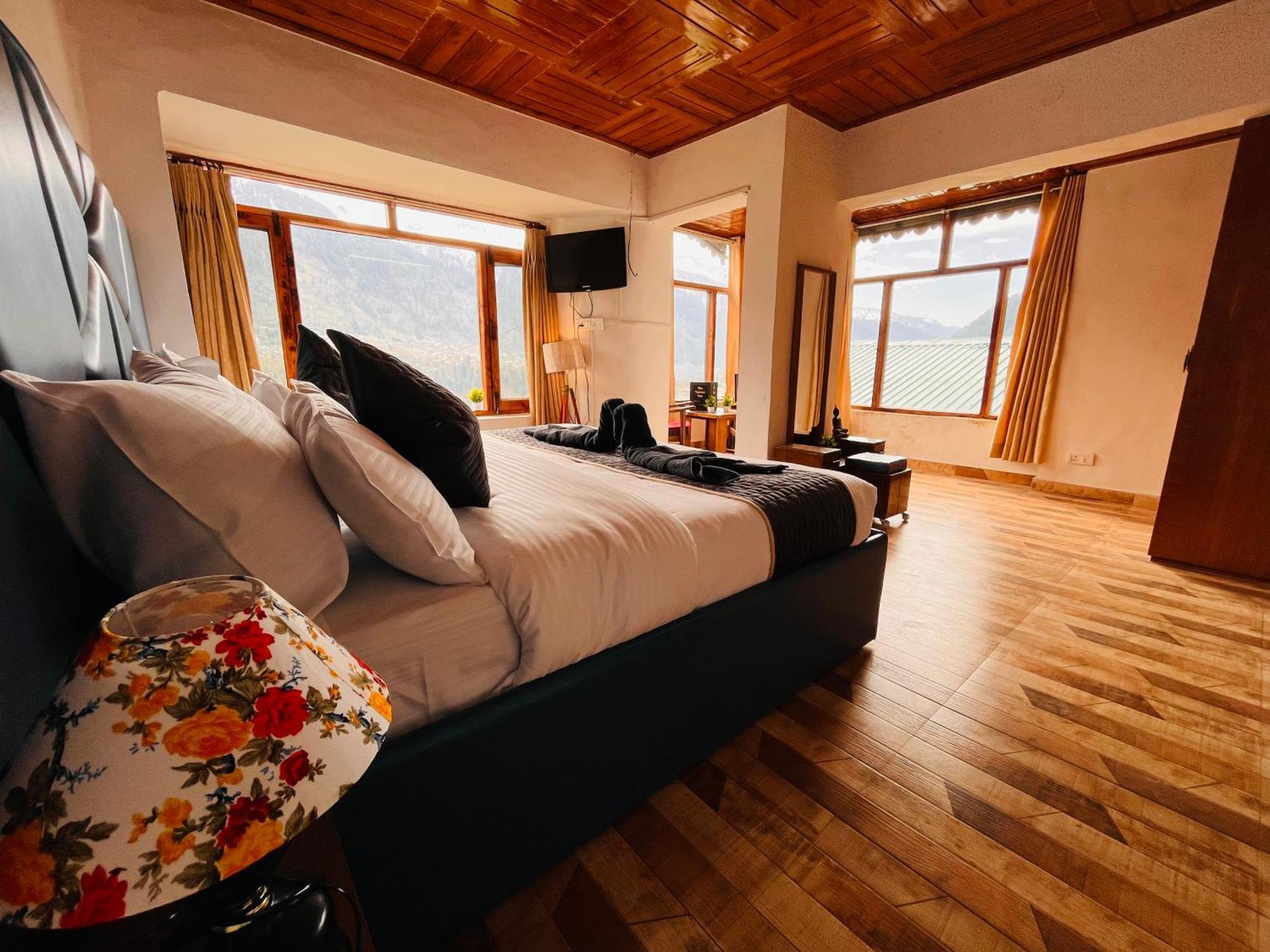 Himalayan Nomad Cottage, Manali ! All 2 Bedroom Independent Cottages ! Personal Lawn Every Cottage ! Parking ! Scenic Mountains View ! Spacious Rooms ! Exteriér fotografie