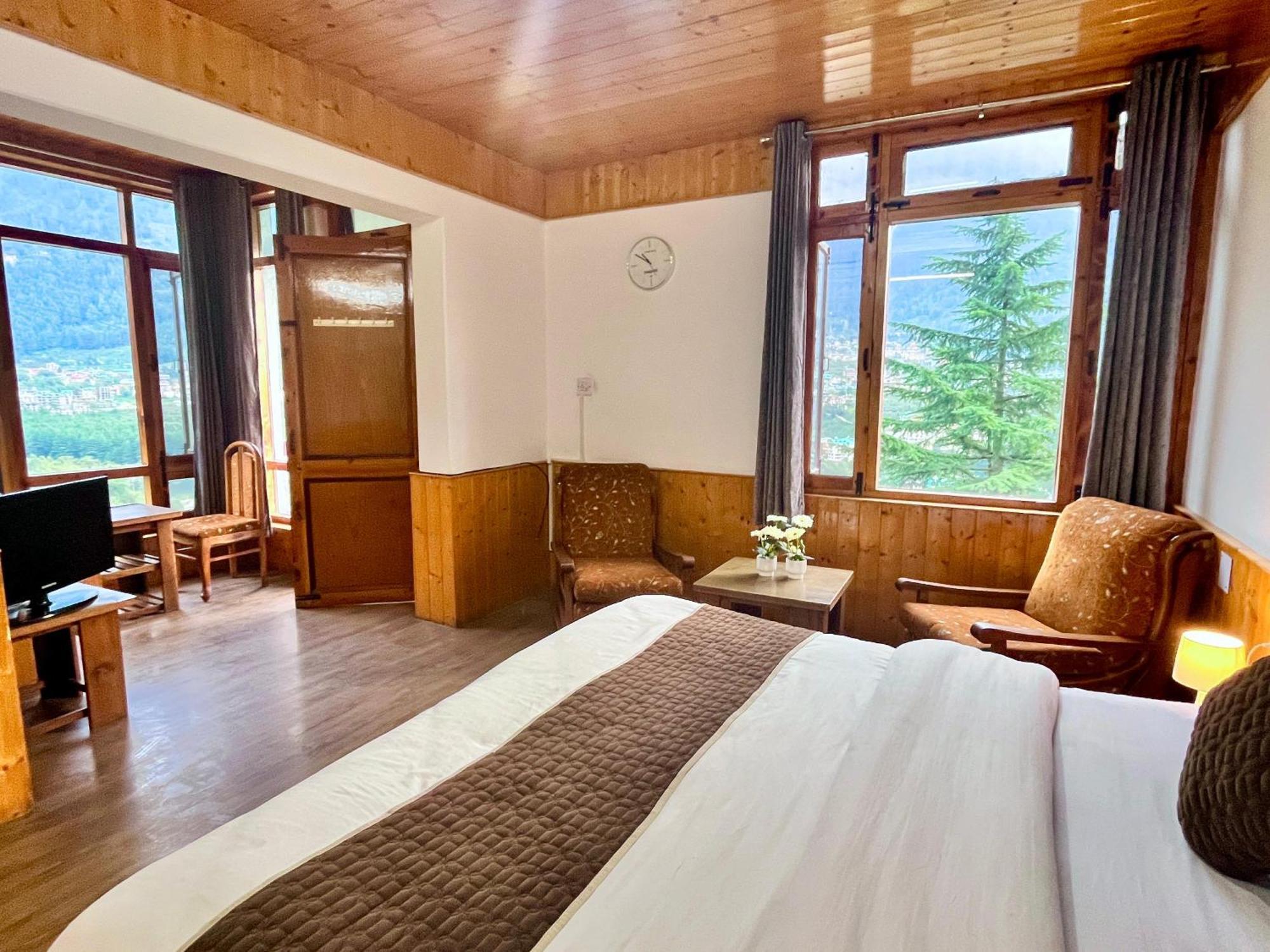 Himalayan Nomad Cottage, Manali ! All 2 Bedroom Independent Cottages ! Personal Lawn Every Cottage ! Parking ! Scenic Mountains View ! Spacious Rooms ! Exteriér fotografie