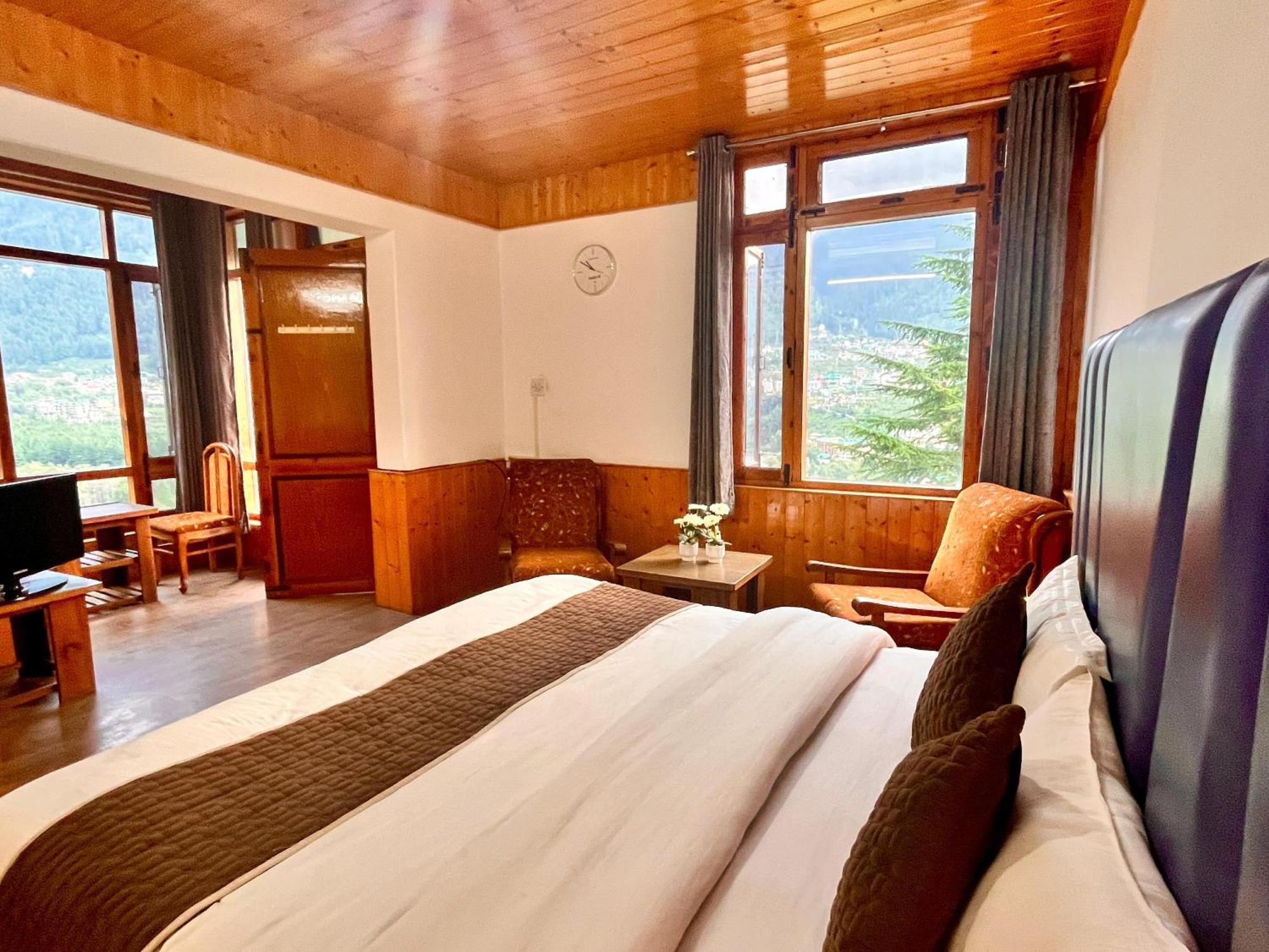 Himalayan Nomad Cottage, Manali ! All 2 Bedroom Independent Cottages ! Personal Lawn Every Cottage ! Parking ! Scenic Mountains View ! Spacious Rooms ! Exteriér fotografie