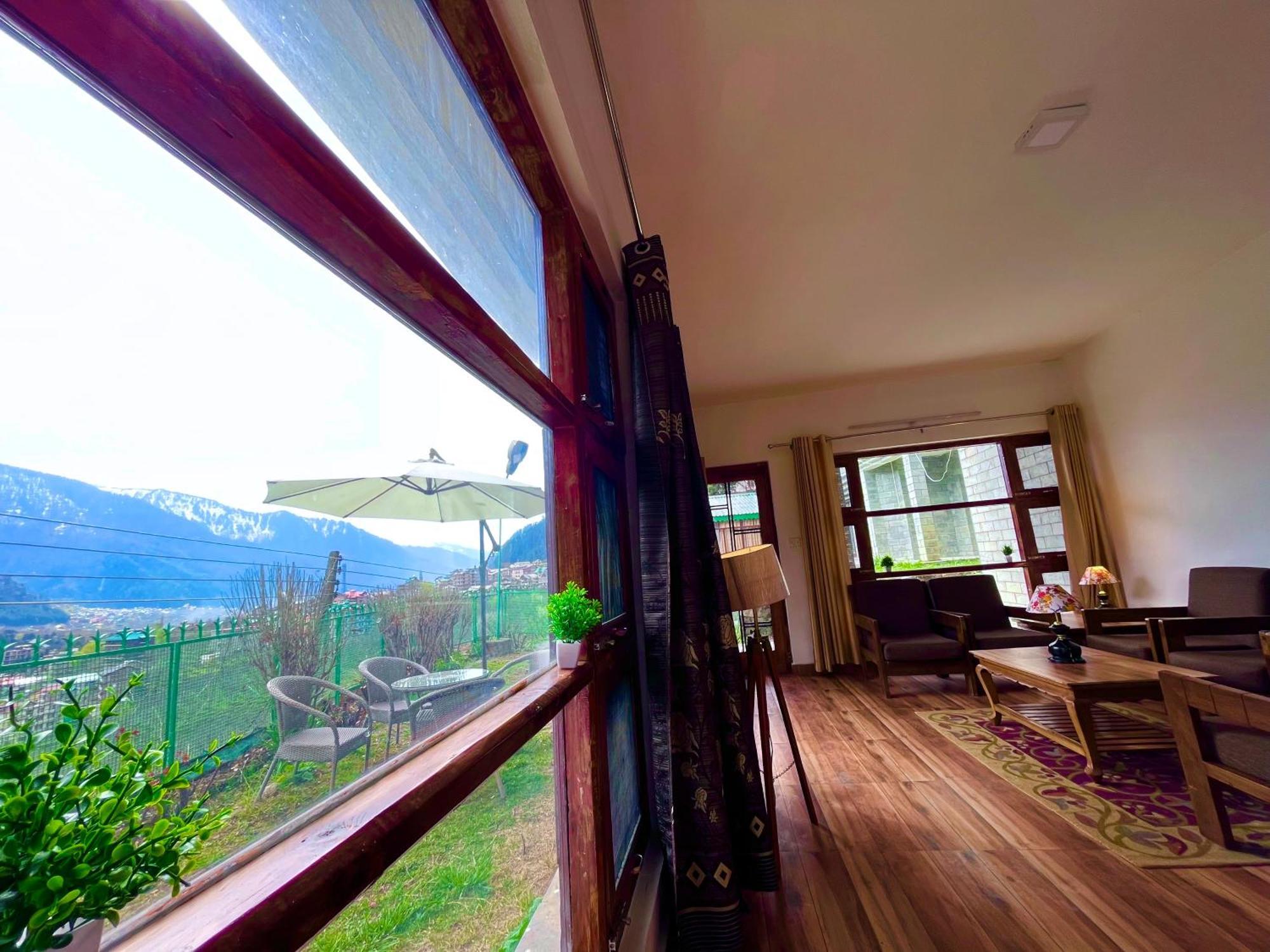 Himalayan Nomad Cottage, Manali ! All 2 Bedroom Independent Cottages ! Personal Lawn Every Cottage ! Parking ! Scenic Mountains View ! Spacious Rooms ! Exteriér fotografie
