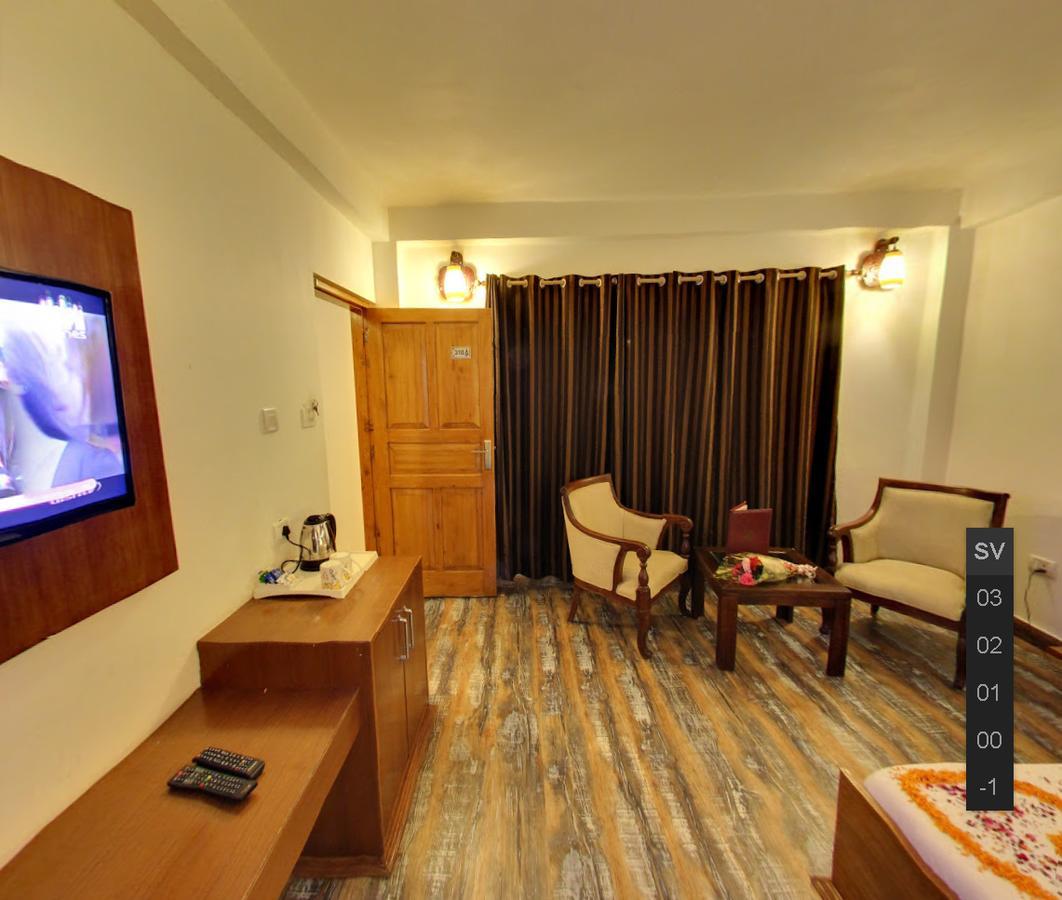 Himalayan Nomad Cottage, Manali ! All 2 Bedroom Independent Cottages ! Personal Lawn Every Cottage ! Parking ! Scenic Mountains View ! Spacious Rooms ! Exteriér fotografie