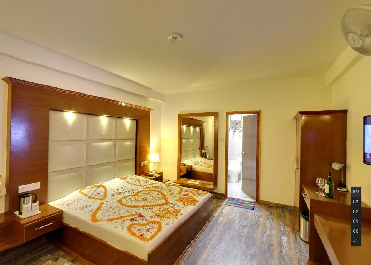 Himalayan Nomad Cottage, Manali ! All 2 Bedroom Independent Cottages ! Personal Lawn Every Cottage ! Parking ! Scenic Mountains View ! Spacious Rooms ! Exteriér fotografie